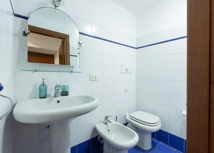 Apartment Easytopstay - Porta Garibaldi Cozy Flat