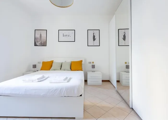 Easytopstay - Porta Garibaldi Cozy Flat Apartment *