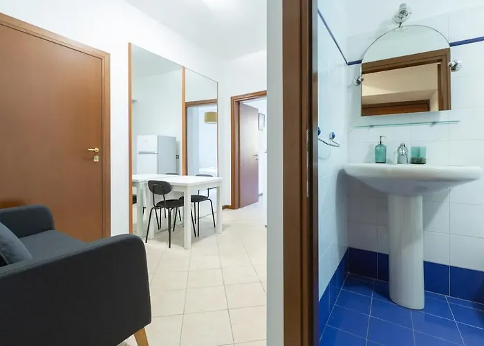 Easytopstay - Porta Garibaldi Cozy Flat Apartment *